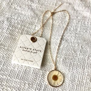 Altar’d State Pressed Flower Necklace